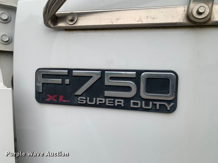 image for item JT9833 2008 Ford F750 Super Duty digger derrick truck