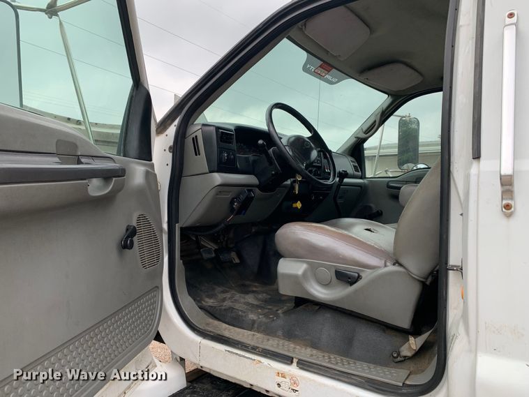 image for item JT9833 2008 Ford F750 Super Duty digger derrick truck