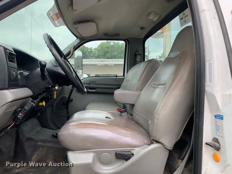 image for item JT9833 2008 Ford F750 Super Duty digger derrick truck