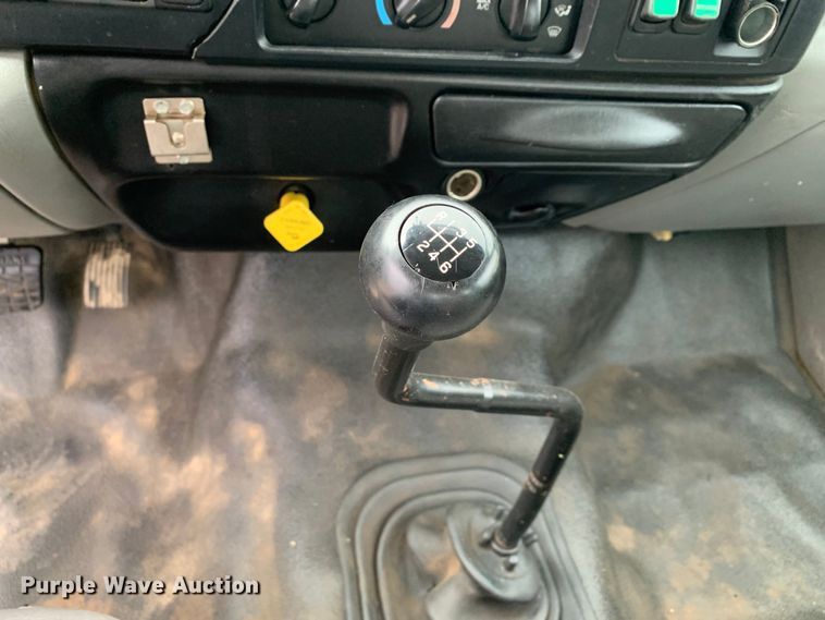 image for item JT9833 2008 Ford F750 Super Duty digger derrick truck