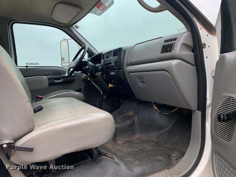 image for item JT9833 2008 Ford F750 Super Duty digger derrick truck