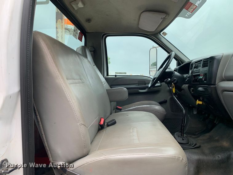 image for item JT9833 2008 Ford F750 Super Duty digger derrick truck