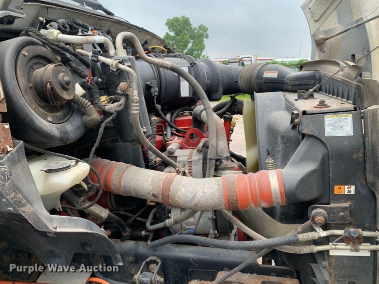 image for item JT9833 2008 Ford F750 Super Duty digger derrick truck