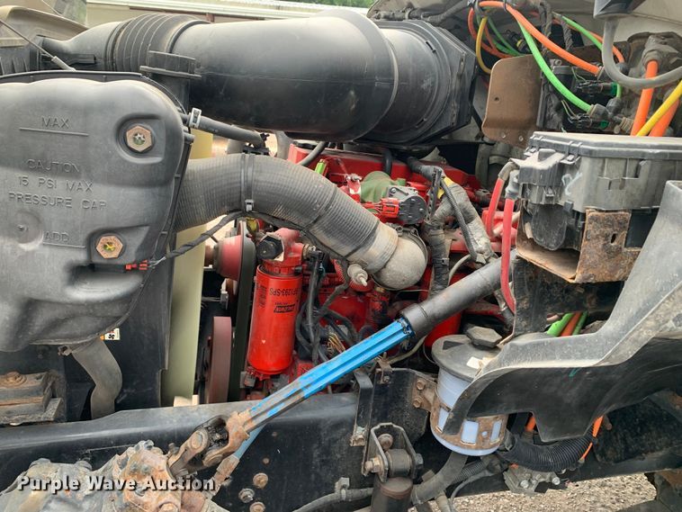 image for item JT9833 2008 Ford F750 Super Duty digger derrick truck