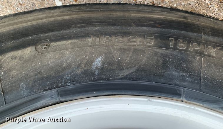 image for item JT9833 2008 Ford F750 Super Duty digger derrick truck