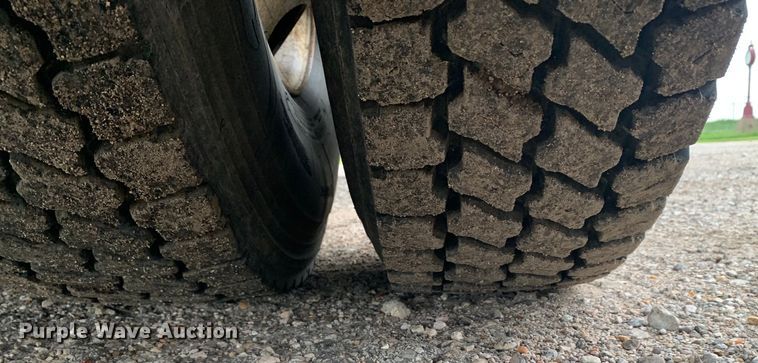 image for item JT9833 2008 Ford F750 Super Duty digger derrick truck