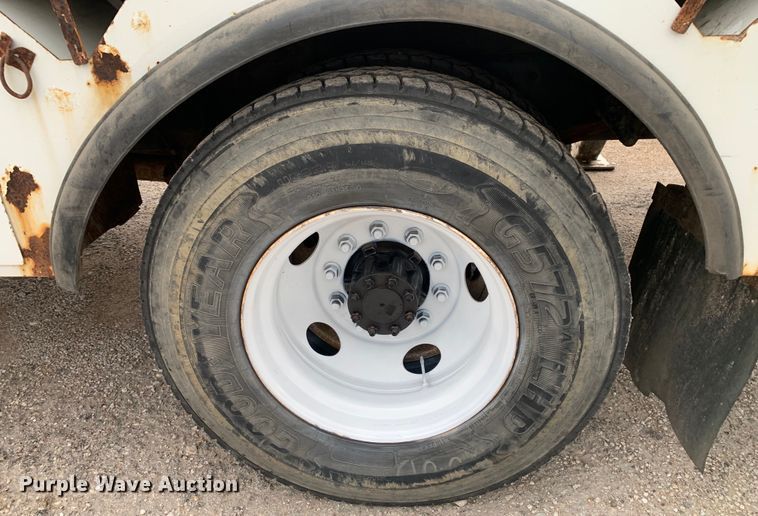 image for item JT9833 2008 Ford F750 Super Duty digger derrick truck