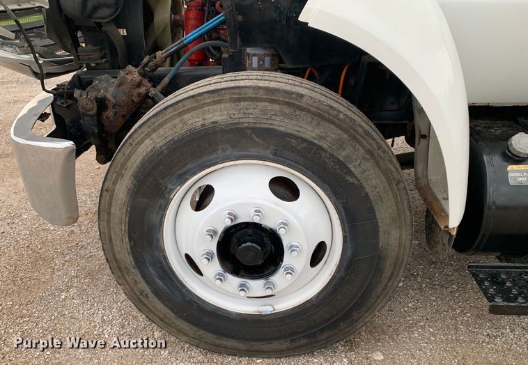 image for item JT9833 2008 Ford F750 Super Duty digger derrick truck