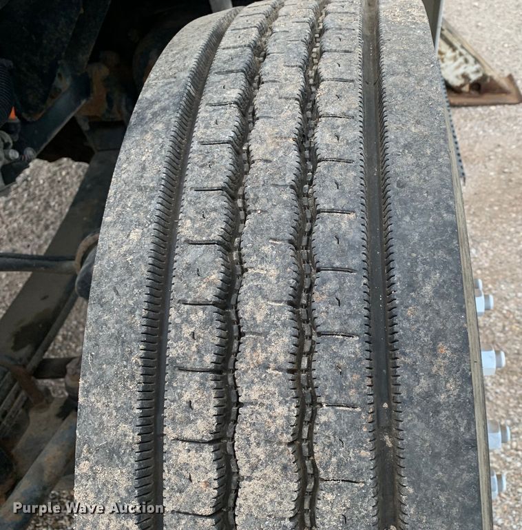 image for item JT9833 2008 Ford F750 Super Duty digger derrick truck