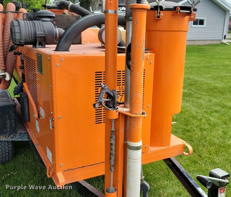 image for item KA9981 2006 Ring-O-Matic 275 vacuum excavator