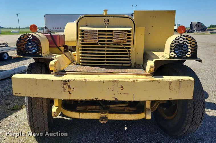 image for item KA9989 Pettibone PMW-12 scraper tractor