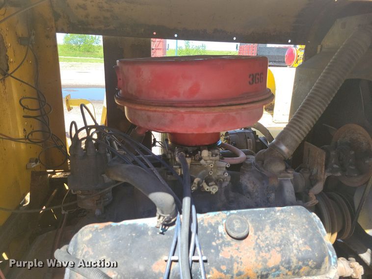 image for item KA9989 Pettibone PMW-12 scraper tractor