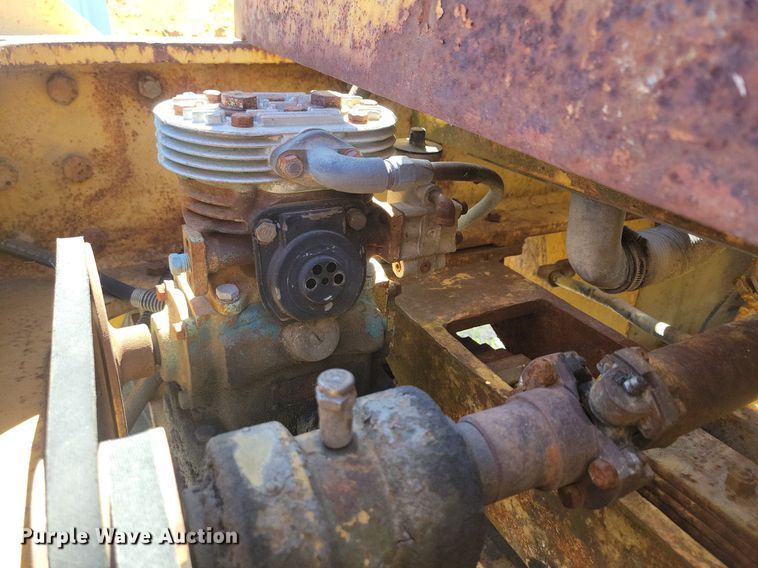 image for item KA9989 Pettibone PMW-12 scraper tractor