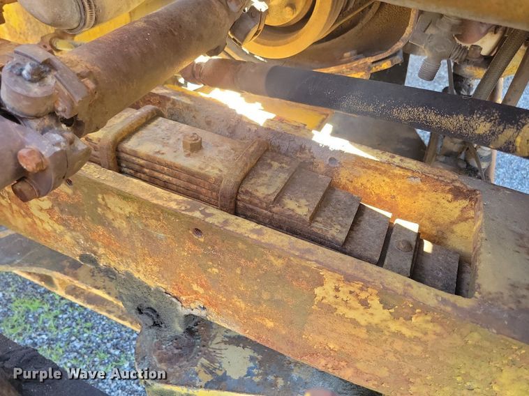 image for item KA9989 Pettibone PMW-12 scraper tractor