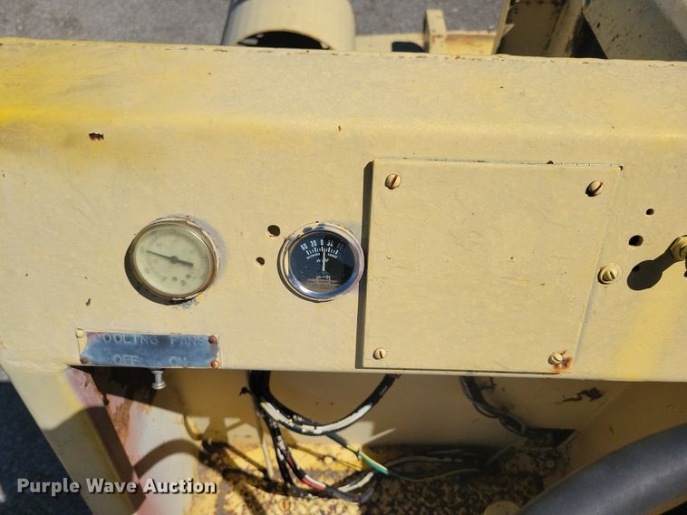 image for item KA9989 Pettibone PMW-12 scraper tractor