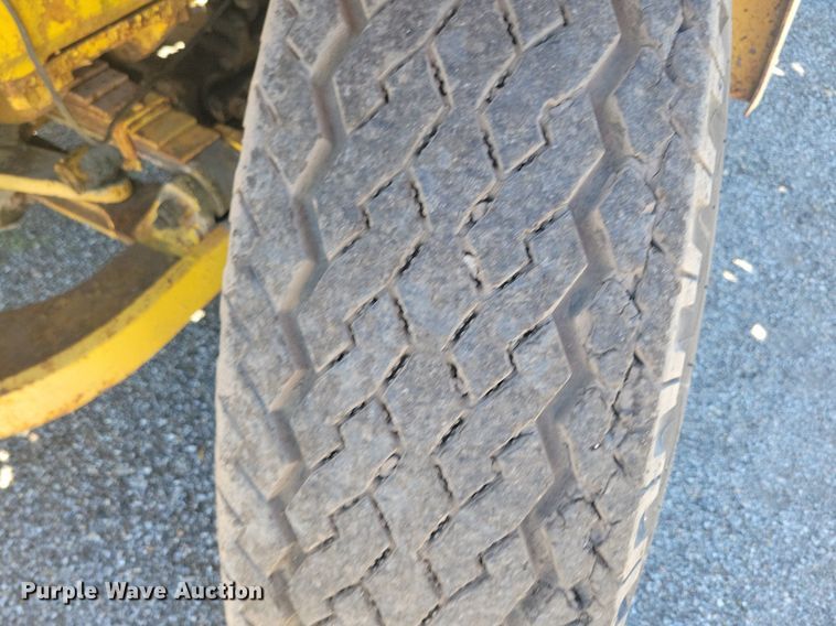 image for item KA9989 Pettibone PMW-12 scraper tractor