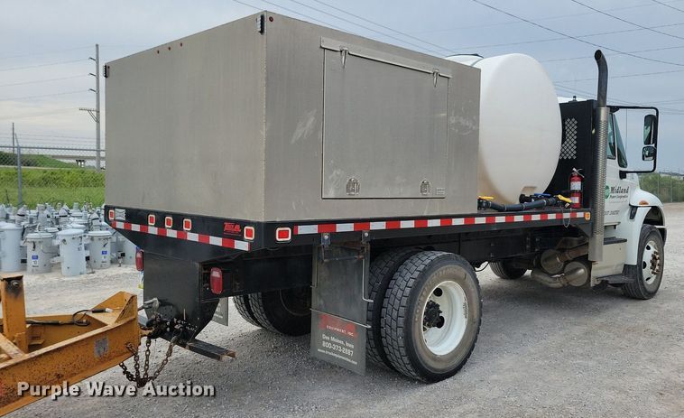 image for item KA9998 2017 International  4400 flatbed truck