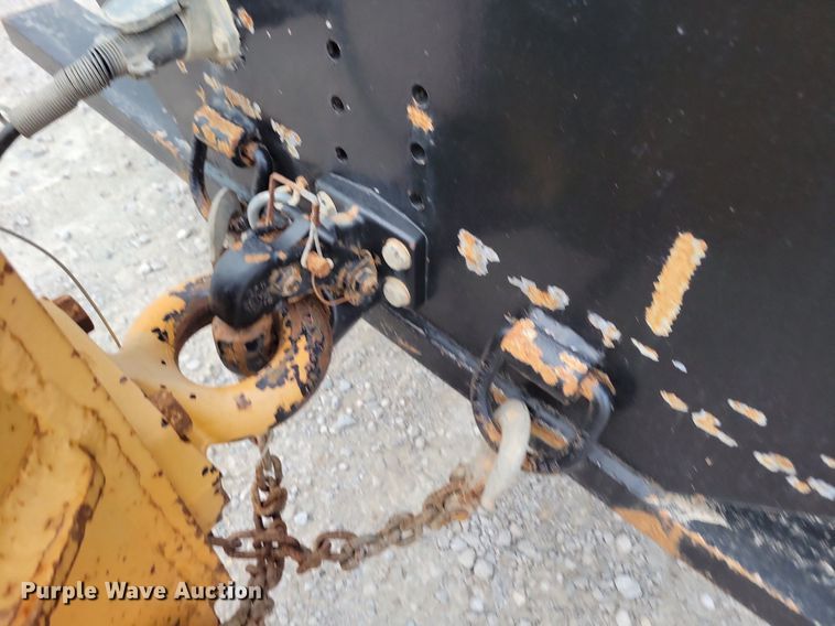 image for item KA9998 2017 International  4400 flatbed truck