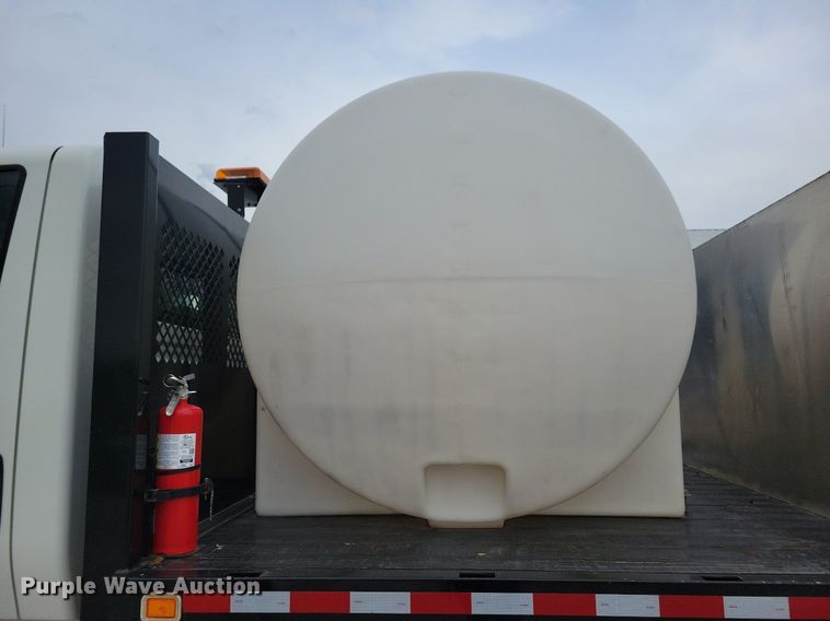 image for item KA9998 2017 International  4400 flatbed truck