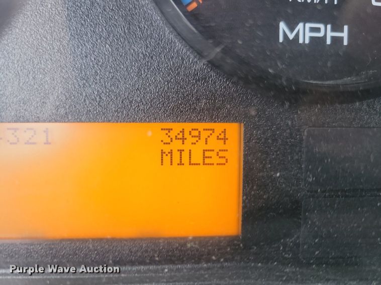 image for item KA9998 2017 International  4400 flatbed truck