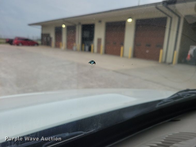 image for item KA9998 2017 International  4400 flatbed truck