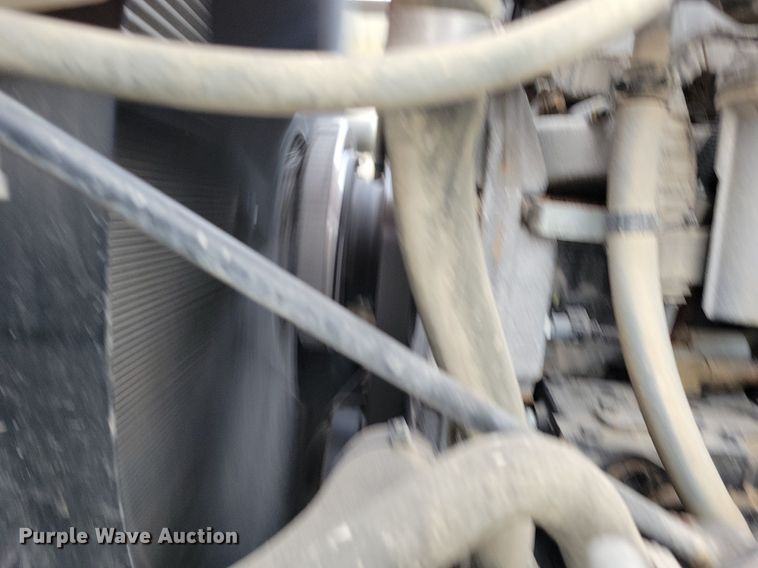 image for item KA9998 2017 International  4400 flatbed truck