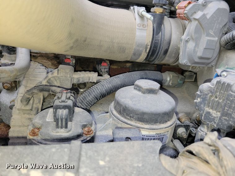 image for item KA9998 2017 International  4400 flatbed truck