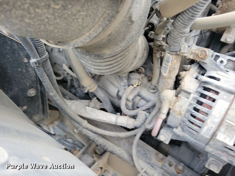 image for item KA9998 2017 International  4400 flatbed truck