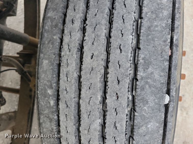 image for item KA9998 2017 International  4400 flatbed truck