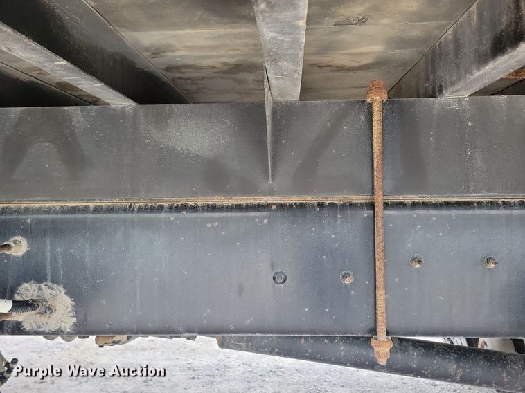 image for item KA9998 2017 International  4400 flatbed truck