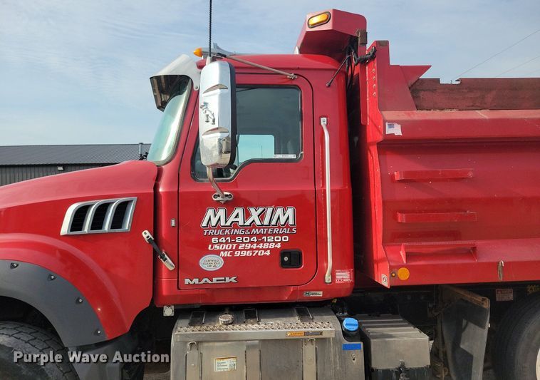 image for item KB9012 2018 Mack GU713 dump truck