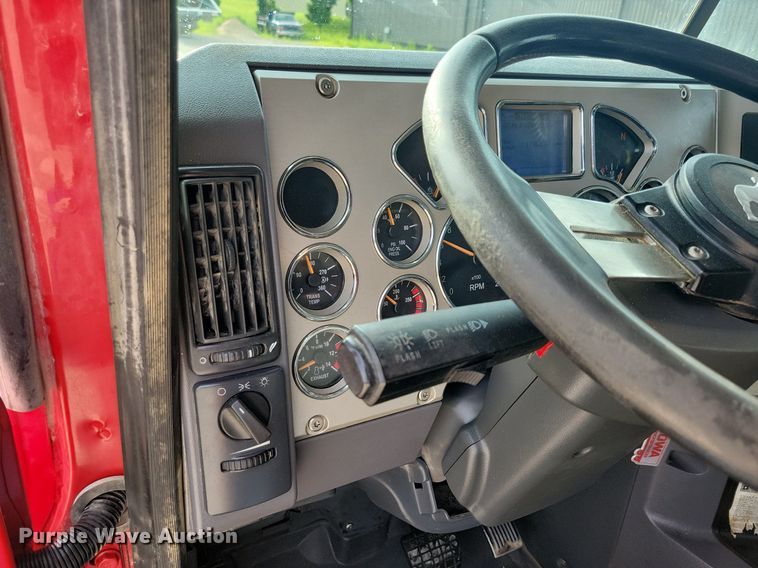 image for item KB9012 2018 Mack GU713 dump truck