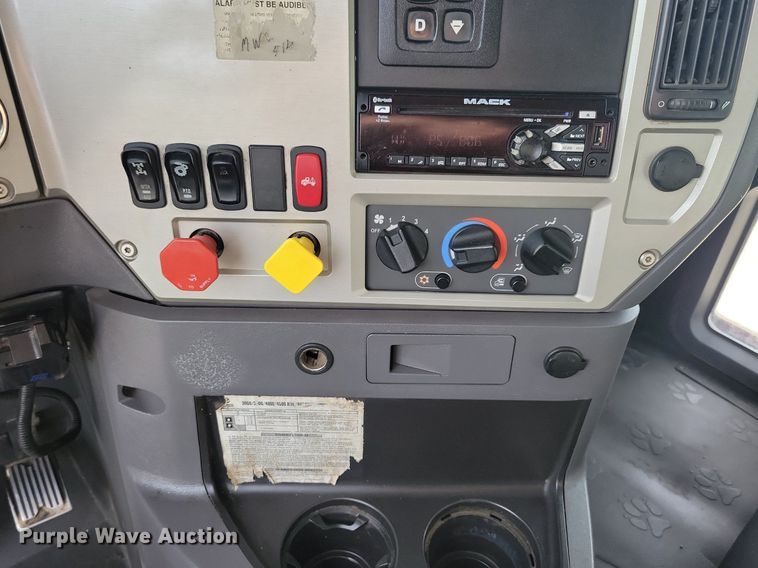 image for item KB9012 2018 Mack GU713 dump truck