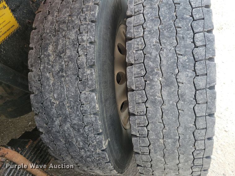 image for item KB9012 2018 Mack GU713 dump truck