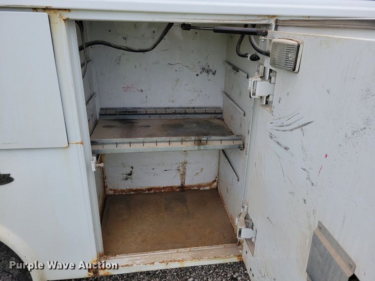 image for item KB9014 2012 Ford F550 utility / service truck