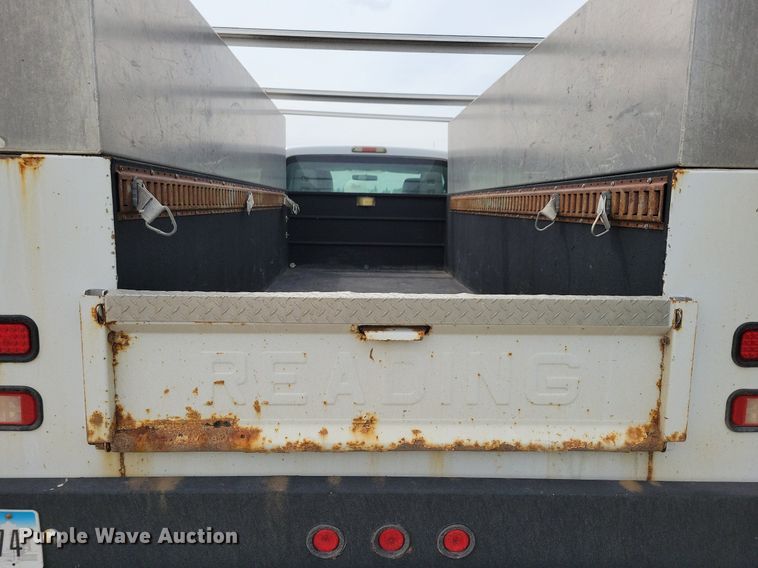 image for item KB9014 2012 Ford F550 utility / service truck