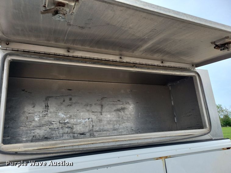 image for item KB9014 2012 Ford F550 utility / service truck