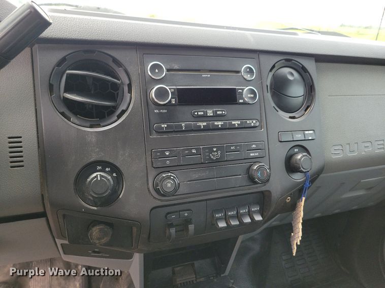 image for item KB9014 2012 Ford F550 utility / service truck