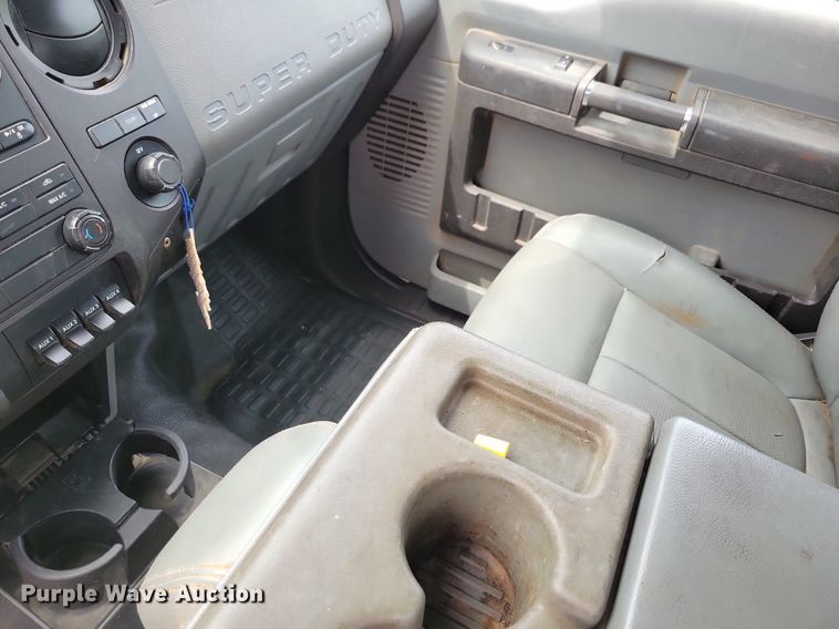 image for item KB9014 2012 Ford F550 utility / service truck