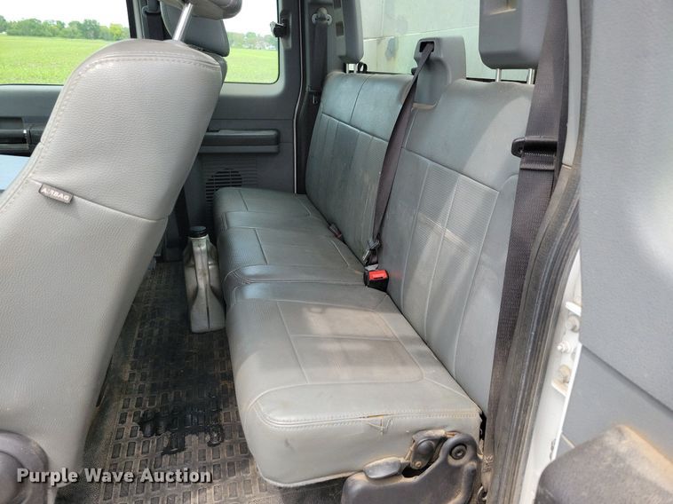 image for item KB9014 2012 Ford F550 utility / service truck