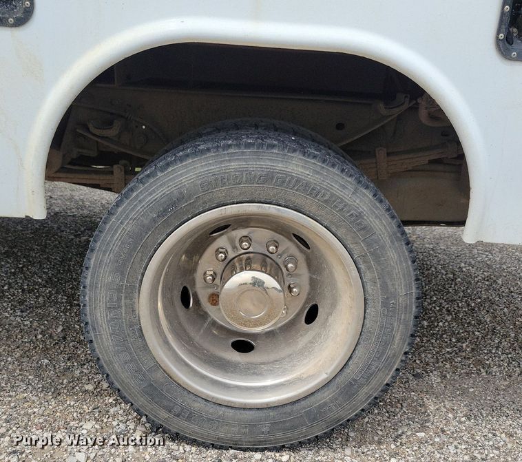 image for item KB9014 2012 Ford F550 utility / service truck