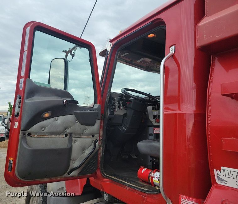 image for item KB9025 2016 Mack GU713 dump truck