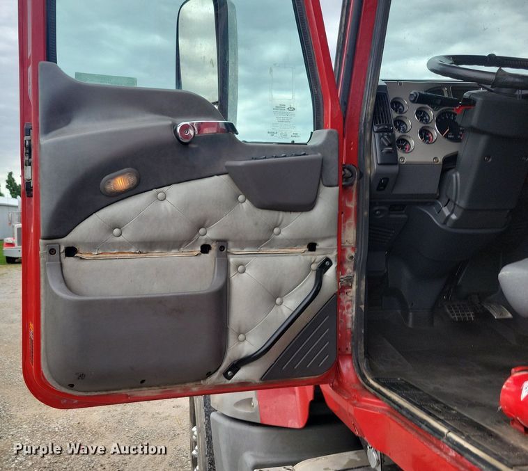 image for item KB9025 2016 Mack GU713 dump truck