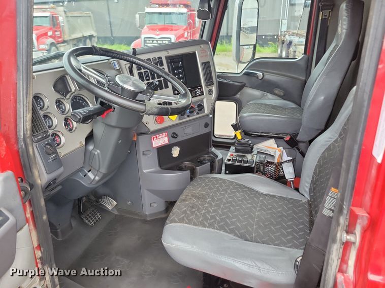 image for item KB9025 2016 Mack GU713 dump truck