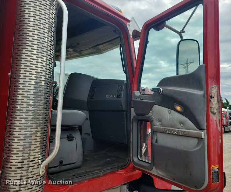 image for item KB9025 2016 Mack GU713 dump truck