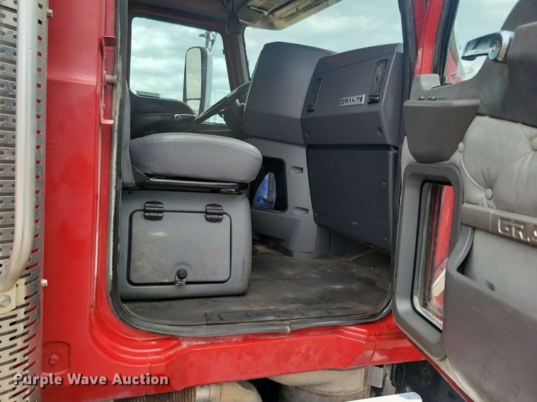 image for item KB9025 2016 Mack GU713 dump truck