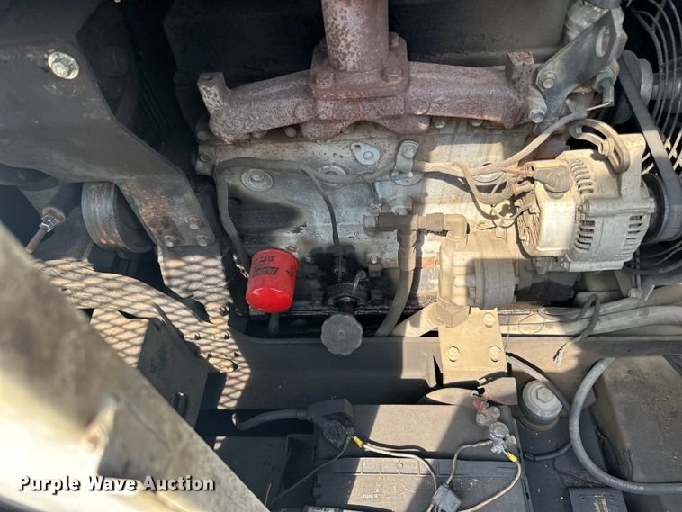 image for item LR9355 2002 International  9400i vacuum truck