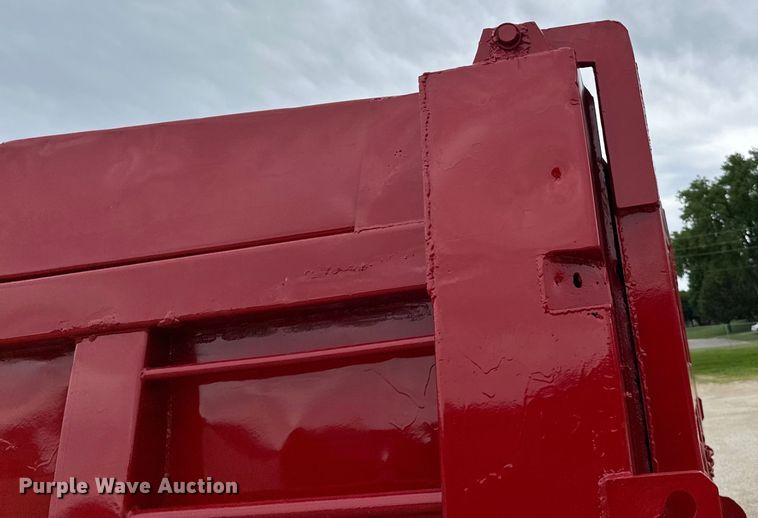 image for item LR9381 1992 International  2554 dump truck