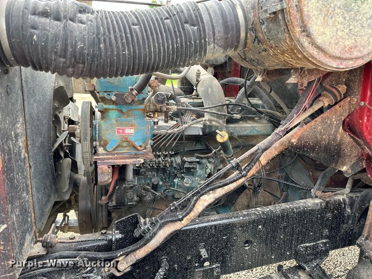 image for item LR9381 1992 International  2554 dump truck