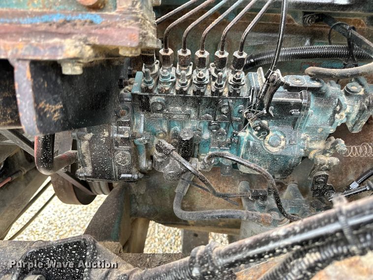 image for item LR9381 1992 International  2554 dump truck